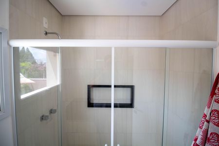 Casa à venda com 288m², 4 quartos e 4 vagasBanheiro Social