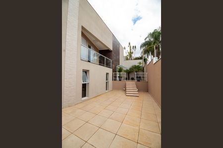 Casa à venda com 288m², 4 quartos e 4 vagasÁrea comum