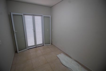 Casa à venda com 288m², 4 quartos e 4 vagasEscritório