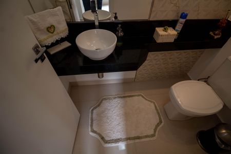 Casa à venda com 288m², 4 quartos e 4 vagasLavabo