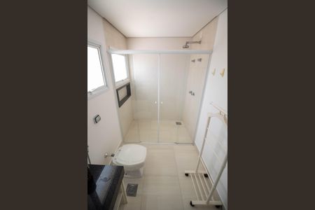 Casa à venda com 288m², 4 quartos e 4 vagasBanheiro Suíte 2