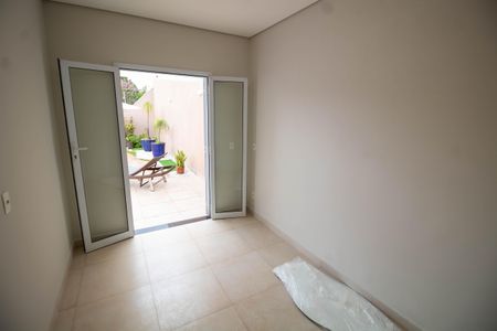 Casa à venda com 288m², 4 quartos e 4 vagasEscritório