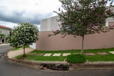 Casa à venda com 288m², 4 quartos e 4 vagasFachada