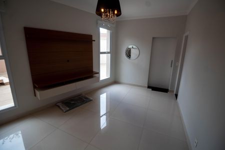 Casa à venda com 288m², 4 quartos e 4 vagasSala