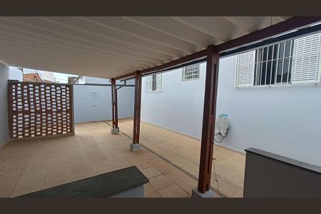 Casa à venda com 194m², 4 quartos e 4 vagas