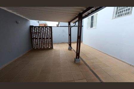 Casa à venda com 194m², 4 quartos e 4 vagas