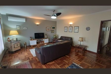 Casa à venda com 4 quartos, 194m² em Jardim Santana, Campinas