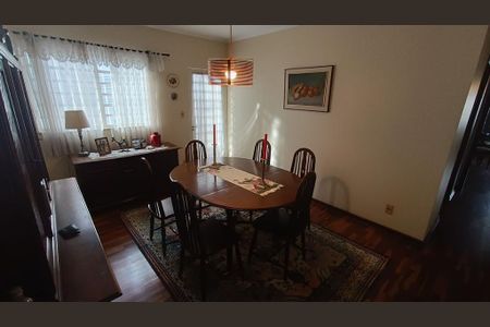 Casa à venda com 4 quartos, 194m² em Jardim Santana, Campinas