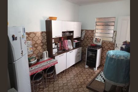 Casa à venda com 109m², 2 quartos e 4 vagas