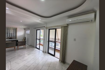 Apartamento para alugar com 95m², 2 quartos e 1 vaga