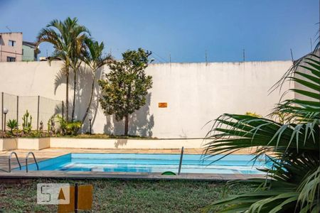Apartamento para alugar com 60m², 2 quartos e 1 vagaÁrea comum - Piscina