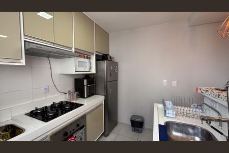 Apartamento para alugar com 39m², 2 quartos e 1 vagaCozinha e Área de Serviço