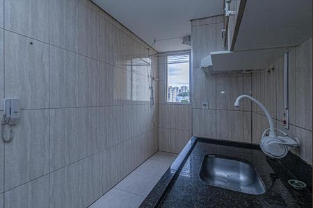 Apartamento para alugar com 48m², 2 quartos e 1 vagacozinha e área de serviço compartilhadas_3