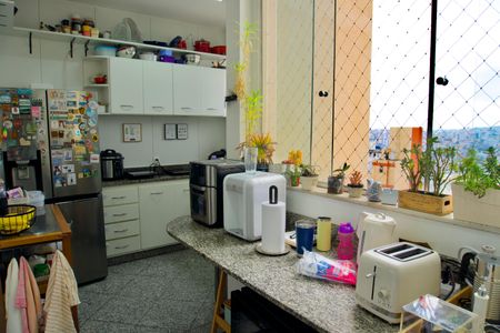 Apartamento à venda com 81m², 3 quartos e 2 vagas Apartamento à venda com 81m², 3 quartos e 2 vagasCozinha