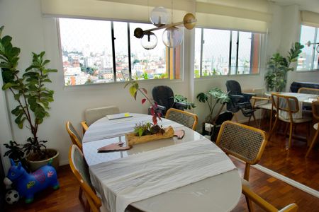 Apartamento à venda com 81m², 3 quartos e 2 vagas Apartamento à venda com 81m², 3 quartos e 2 vagasSala