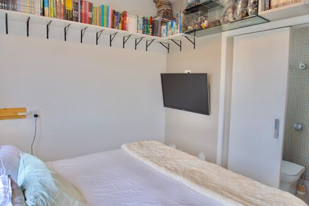 Apartamento à venda com 81m², 3 quartos e 2 vagas Apartamento à venda com 81m², 3 quartos e 2 vagasSuíte