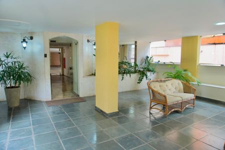 Apartamento à venda com 81m², 3 quartos e 2 vagas Apartamento à venda com 81m², 3 quartos e 2 vagasÁrea Comum - Recepção