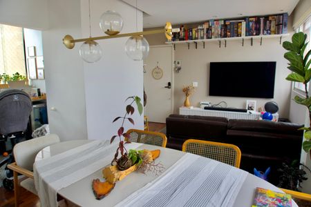 Apartamento à venda com 81m², 3 quartos e 2 vagas Apartamento à venda com 81m², 3 quartos e 2 vagasSala