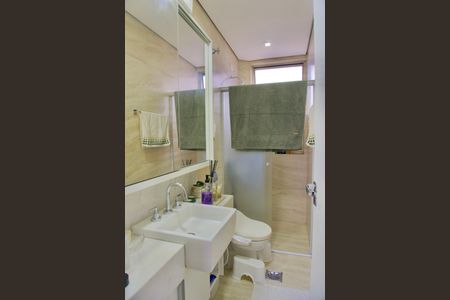 Apartamento à venda com 81m², 3 quartos e 2 vagas Apartamento à venda com 81m², 3 quartos e 2 vagasSuíte - Banheiro