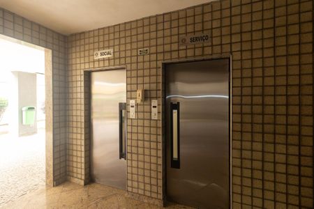 Apartamento para alugar com 68m², 2 quartos e 1 vagaÁrea comum