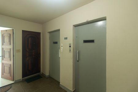 Apartamento para alugar com 68m², 2 quartos e 1 vagaÁrea comum