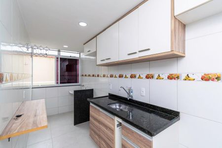 Apartamento à venda com 85m², 2 quartos e 1 vagaCozinha