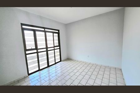Casa para alugar com 370m², 4 quartos e 5 vagasQuarto 1