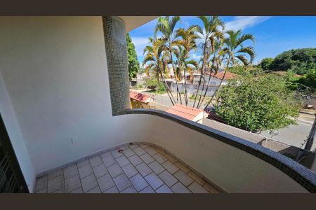 Casa para alugar com 370m², 4 quartos e 5 vagasQuarto 4