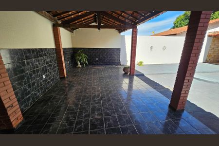 Casa para alugar com 370m², 4 quartos e 5 vagasChurrasqueira