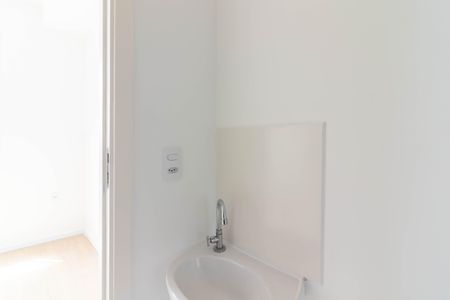 Banheiro de apartamento para alugar com 1 quarto, 17m² em Casa Verde Alta, São Paulo