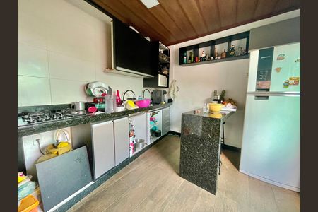 Casa à venda com 120m², 2 quartos e 1 vaga Casa à venda com 120m², 2 quartos e 1 vagaCozinha