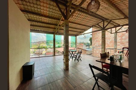 Casa à venda com 120m², 2 quartos e 1 vaga Casa à venda com 120m², 2 quartos e 1 vagaÁrea externa