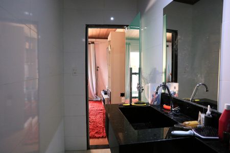 Casa à venda com 120m², 2 quartos e 1 vaga Casa à venda com 120m², 2 quartos e 1 vagaBanheiro