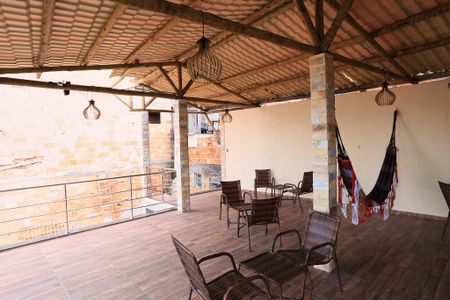 Casa à venda com 120m², 2 quartos e 1 vaga Casa à venda com 120m², 2 quartos e 1 vagaCobertura