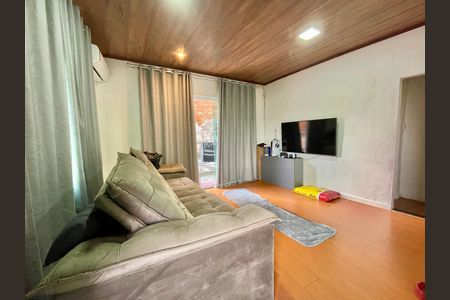Casa à venda com 2 quartos, 120m² em Cachoeirinha, Belo Horizonte