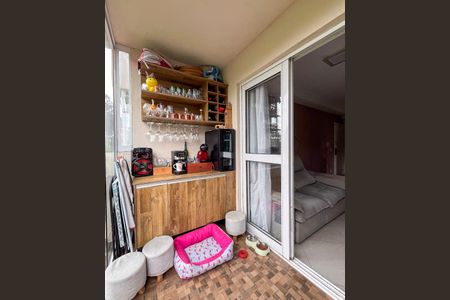 Sacada de apartamento à venda com 3 quartos, 63m² em Jardim Celeste, São Paulo