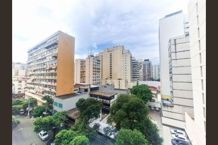 Vista da Sala de apartamento à venda com 3 quartos, 102m² em Icaraí, Niterói