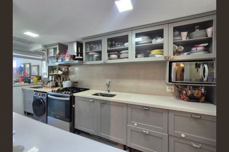 Apartamento à venda com 69m², 2 quartos e 1 vagaCozinha 