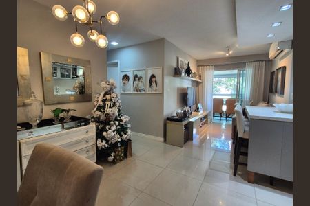 Sala de apartamento à venda com 2 quartos, 69m² em Recreio dos Bandeirantes, Rio de Janeiro