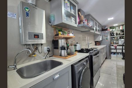 Apartamento à venda com 69m², 2 quartos e 1 vagaÁrea de Serviço 