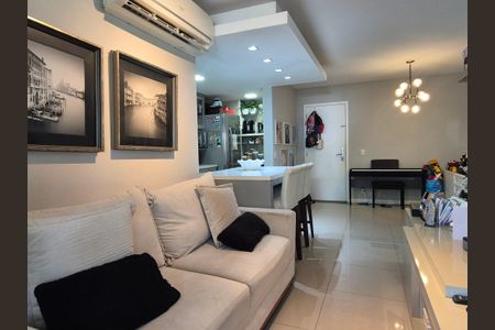 Apartamento à venda com 69m², 2 quartos e 1 vagaSala 