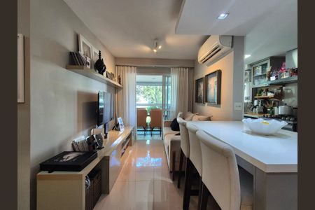 Sala de apartamento à venda com 2 quartos, 69m² em Recreio dos Bandeirantes, Rio de Janeiro