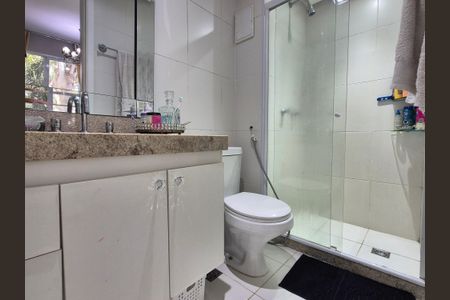 Apartamento à venda com 69m², 2 quartos e 1 vagaBanheiro suite 