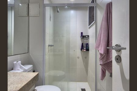 Apartamento à venda com 69m², 2 quartos e 1 vagaBanheiro 
