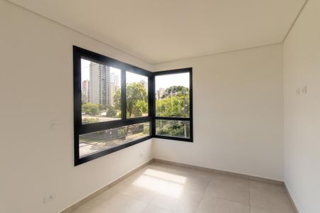 Quarto Suite de apartamento para alugar com 1 quarto, 30m² em Cristo Rei, Curitiba