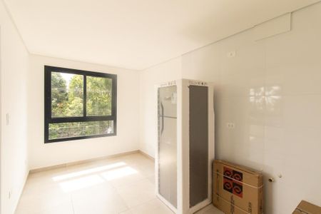 Sala/Cozinha de apartamento para alugar com 1 quarto, 30m² em Cristo Rei, Curitiba