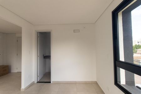 Quarto Suite de apartamento para alugar com 1 quarto, 30m² em Cristo Rei, Curitiba
