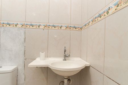 Casa para alugar com 45m², 1 quarto e sem vagaBanheiro