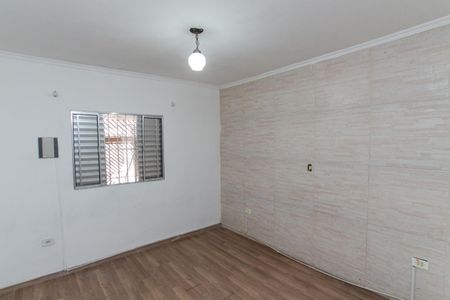 Quarto de casa para alugar com 1 quarto, 45m² em Vila Nivi, São Paulo