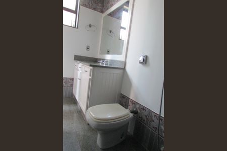 Apartamento para alugar com 210m², 4 quartos e 4 vagasBanheiro